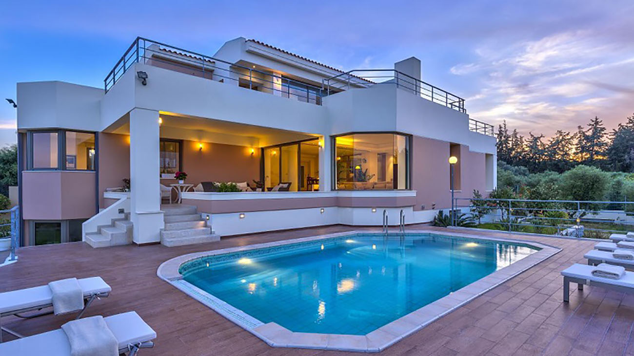 بازسازی ویلاهای قدیمی و کلنگی در شمال برای سرمایه گذاری